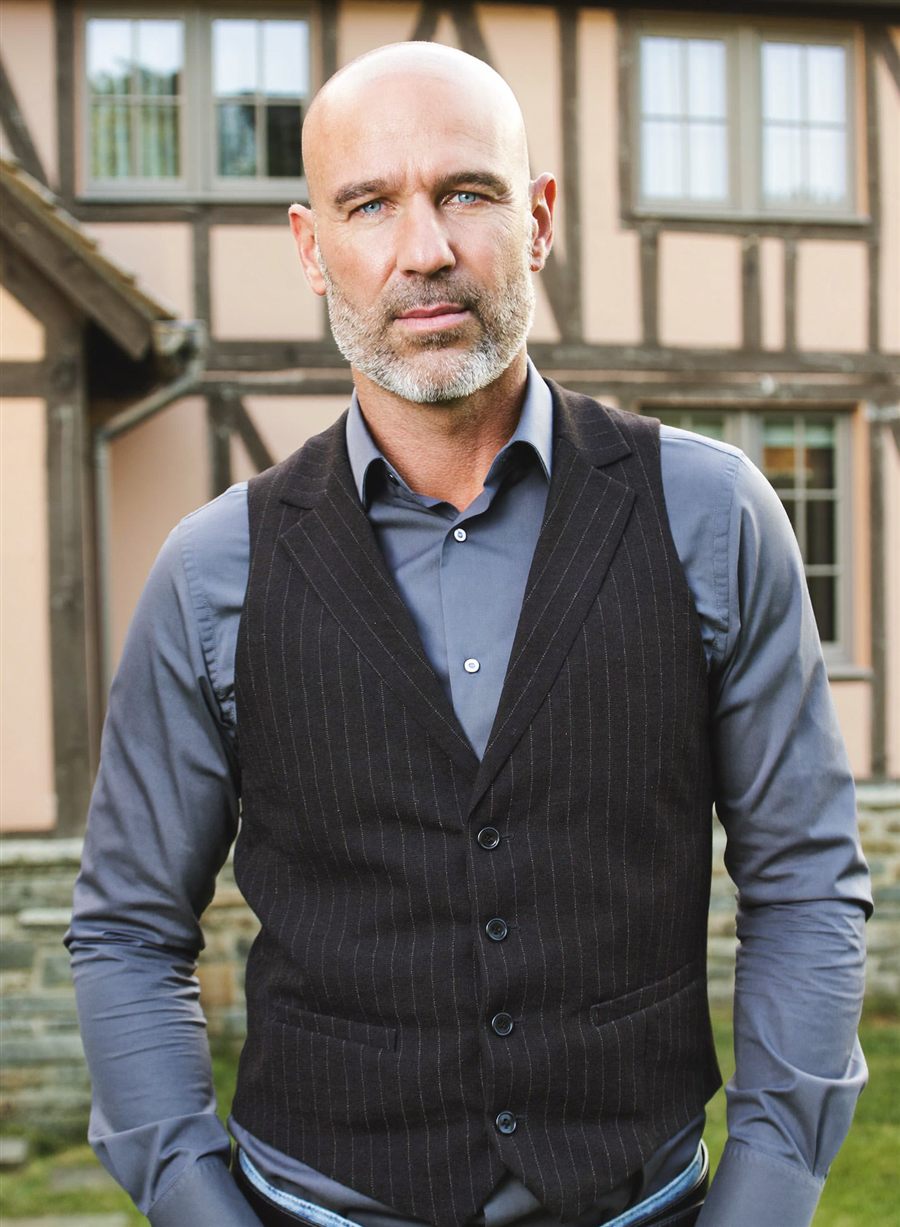 Porträt von Christian Schaar, Geschäftsführer von Woelk Malerei GmbH